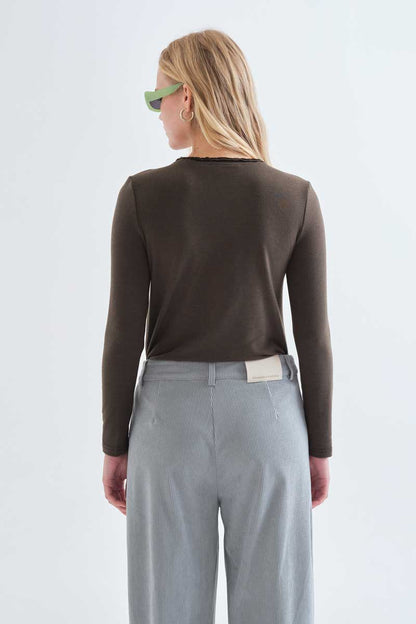 Dark green basic t-shirt