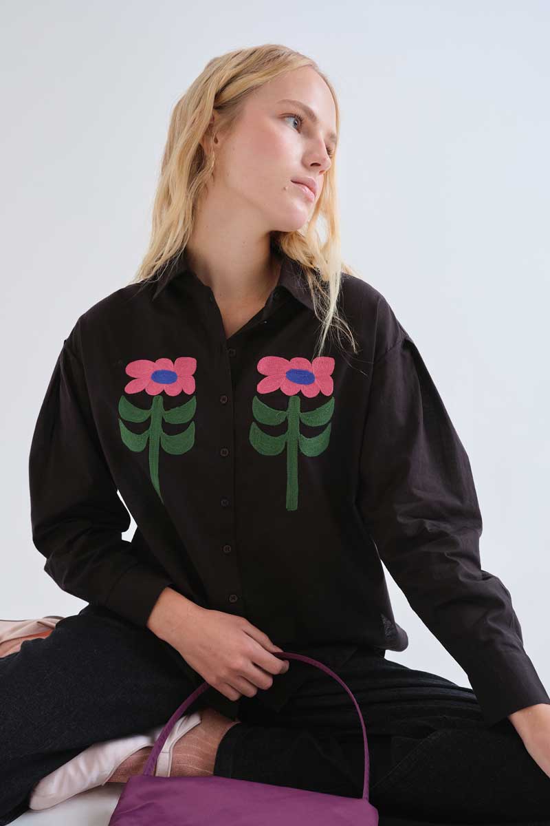 Black shirt with Neo Garden floral embroidery