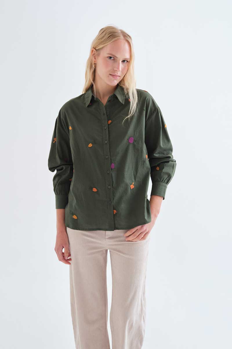 100% cotton shirt with vegetable embroidery