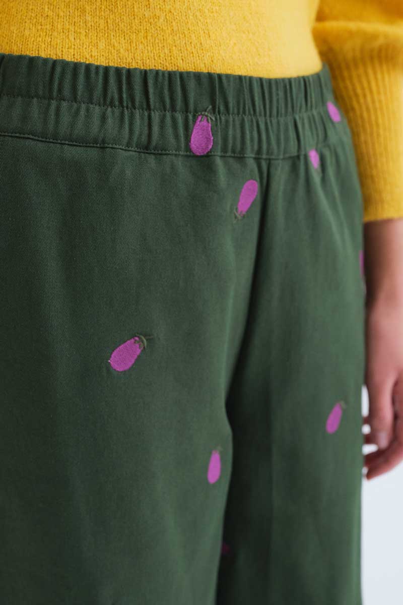 100% cotton trousers with aubergine embroidery