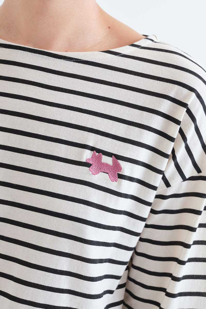 100% cotton T-shirt with black stripe prints