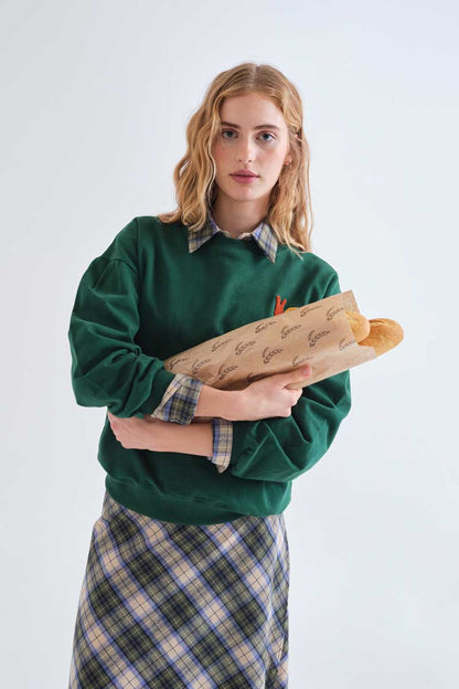 Green 100% cotton sweatshirt with snail patch