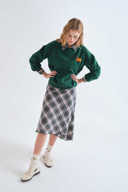 Green 100% cotton sweatshirt with snail patch