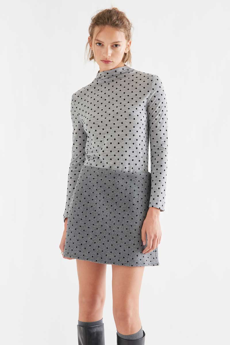 Heather grey basic T-shirt with small black polka dots