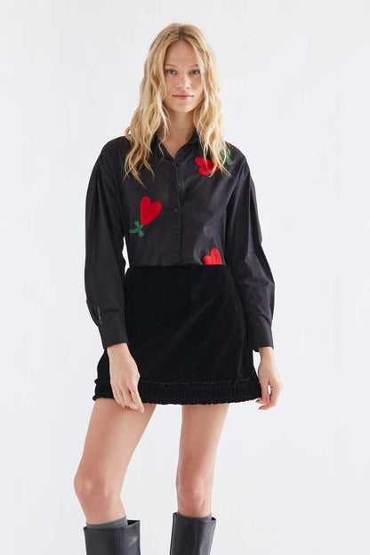 100% black cotton shirt with embroidered "CF" heart
