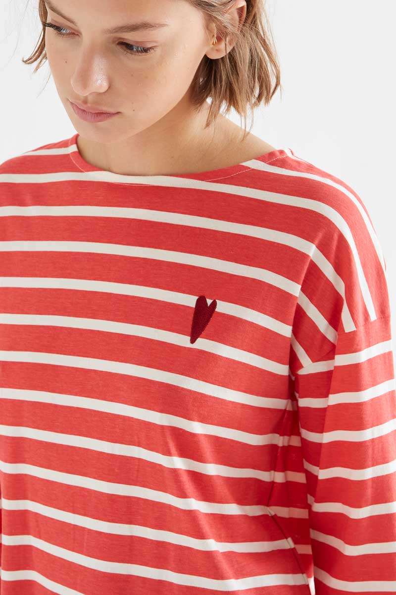 100% cotton T-shirt with red and white stripe print