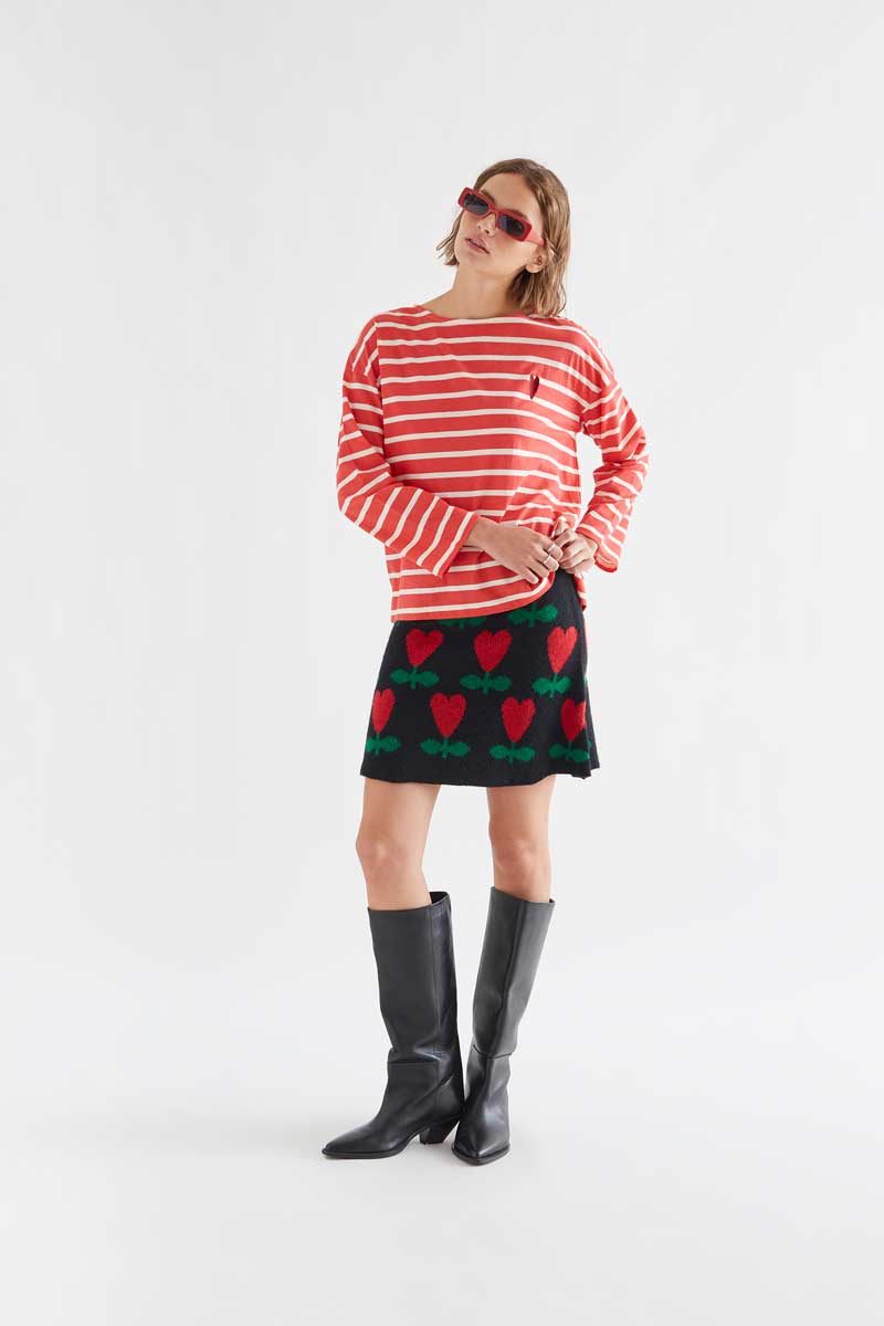 100% cotton T-shirt with red and white stripe print
