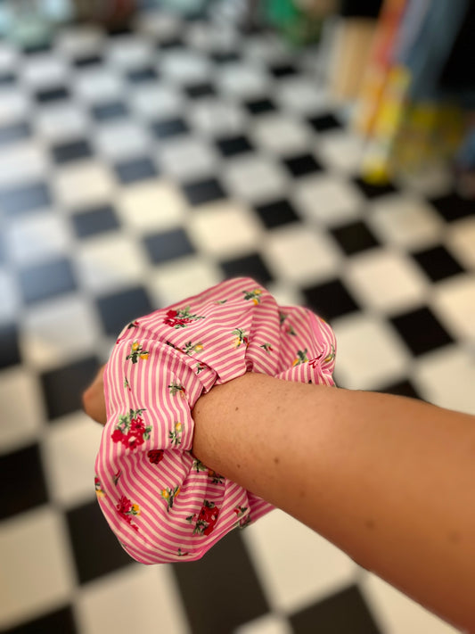 Scrunchies - Pink stripes/Cherries