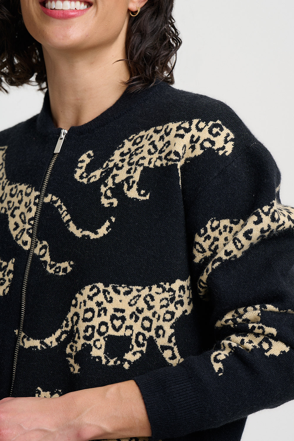 Sugarhill Brighton Solana Μαύρο Πλεκτό Bomber με Leopard