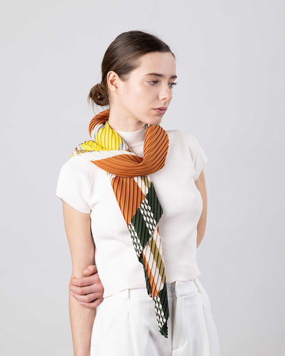 PLEATED SCARF SELENE / beige, bronze