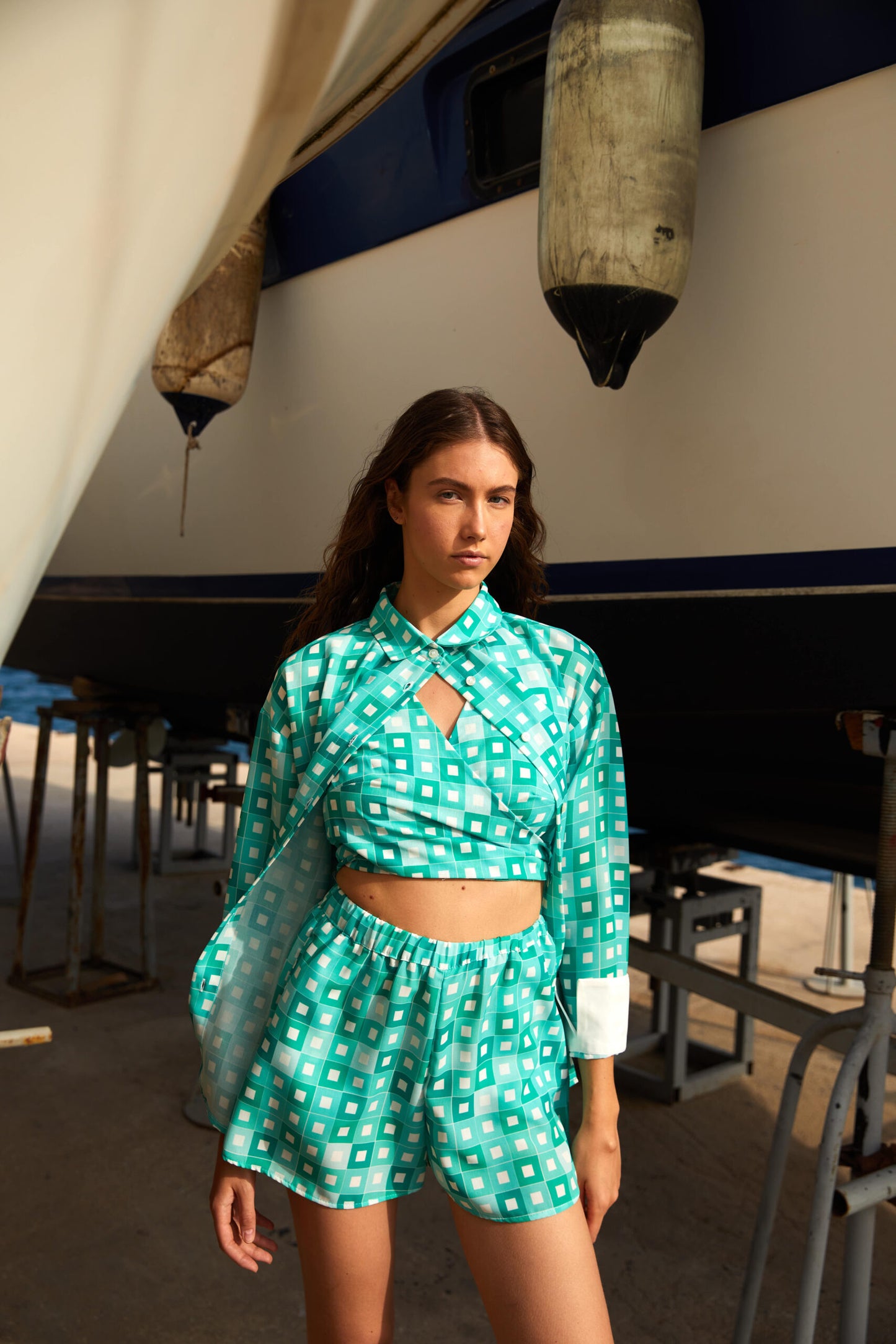 AQUA SQUARES SHORTS