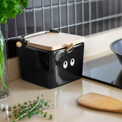 SALT BOX BLACK EYES