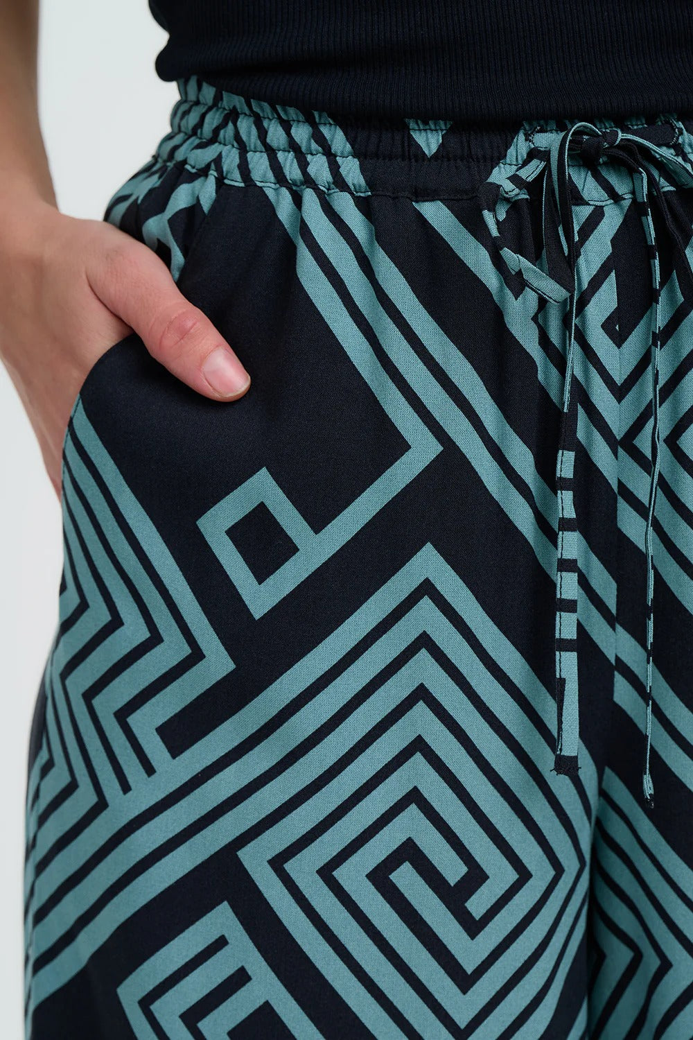 Ameera Cropped Wide Leg Trousers - Black/Green, Geometric Lines