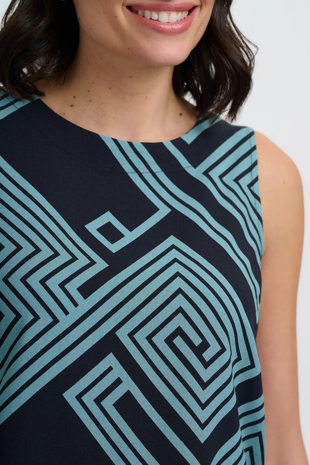 Marissa Top - Black/Green, Geometric Lines