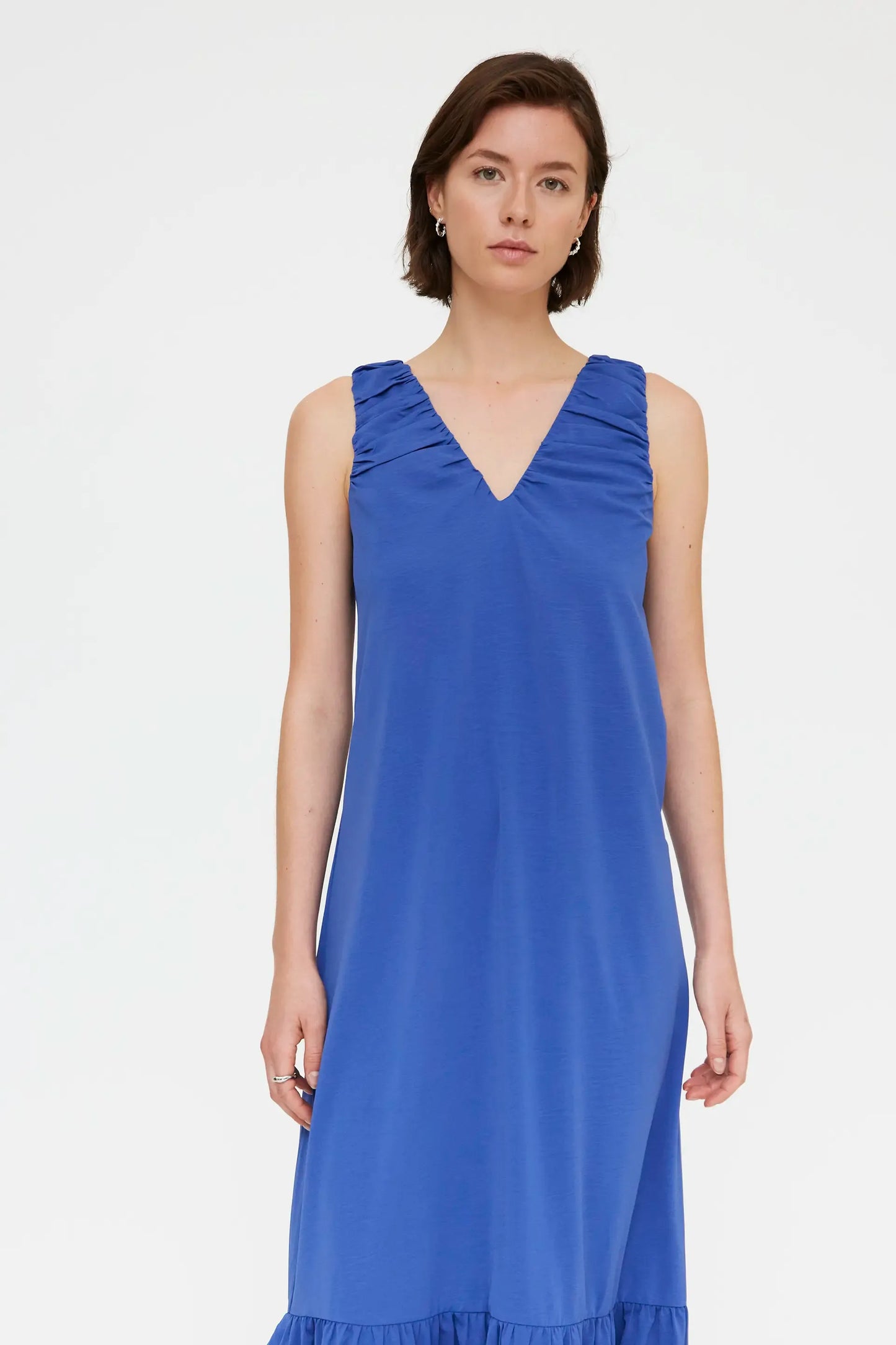 Long blue dress with a V-neck