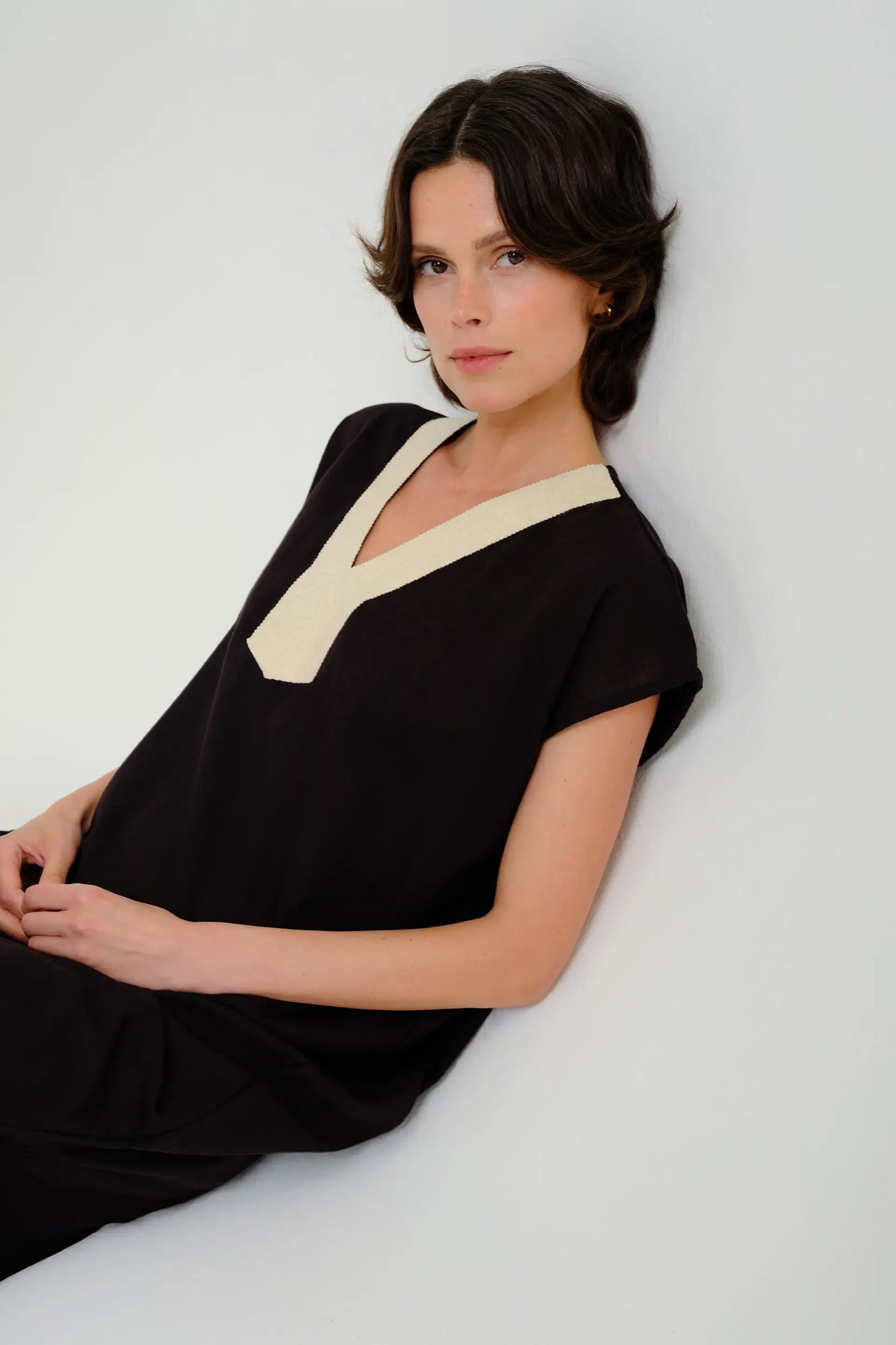 Long black kaftan with white neckline