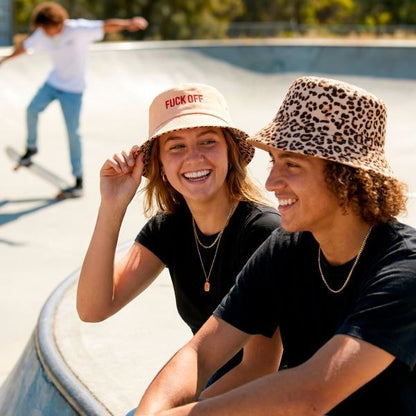 BUCKET HAT "FUCK OFF"