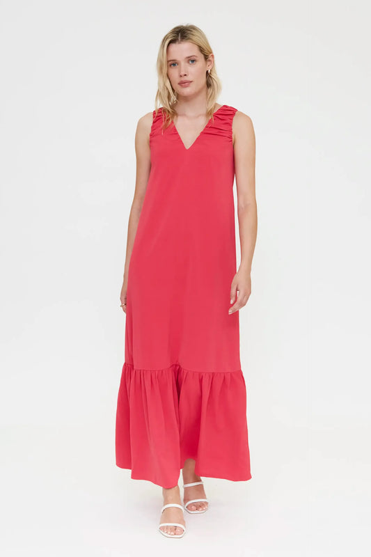 Long fuchsia dress with a V-neck