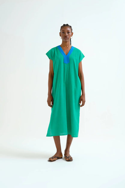 Long green kaftan with blue neckline